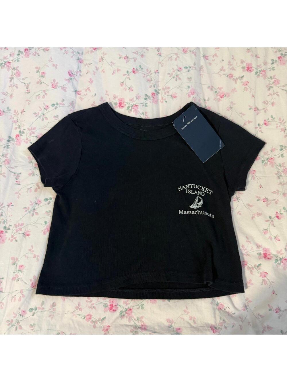 Brandy Melville Navy Crop Top [COPY]